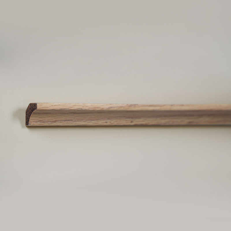 Moldura de esquina interior de madera maciza/moldura scotia (recubierta con chapa de roble rojo + pintura) - Color roble 3/5