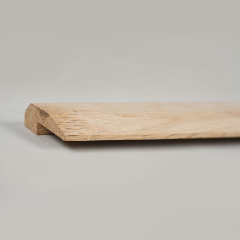 Moldura en L de Madera de Roble Blanco en Pieza Completa (Sin Pintar) – Color Roble Natural 3/8