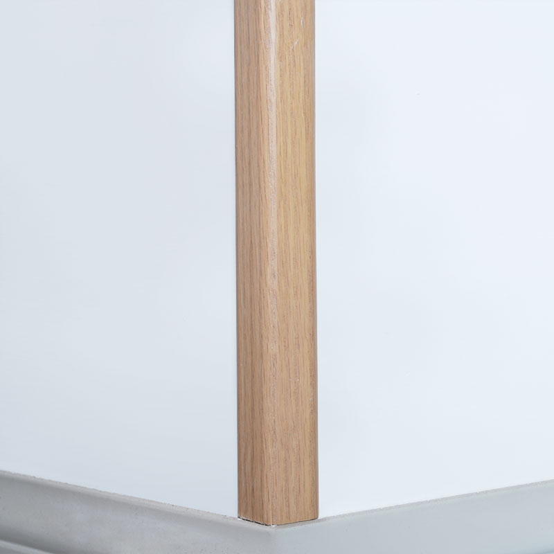 Tira de transición de madera maciza de ángulo recto (90°) (envuelta con chapa de roble rojo + pintura) - color roble 1 1/9 