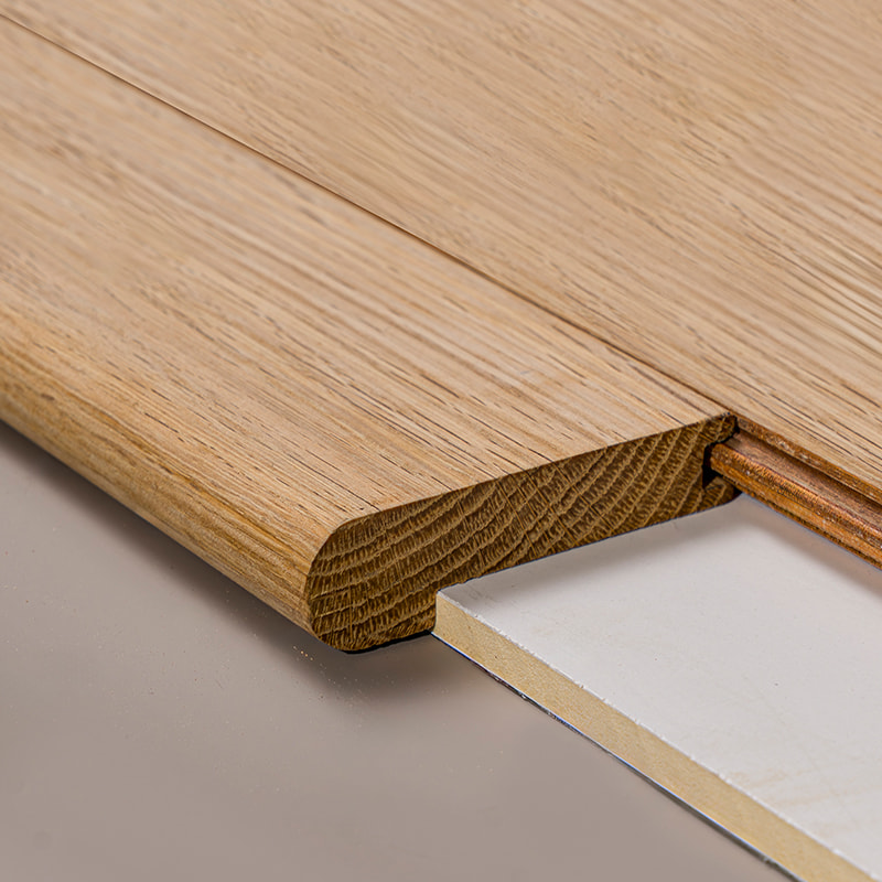 Escalón de Madera de Roble Blanco en Pieza Completa (Sin Pintar) – Color Roble Natural 3/5